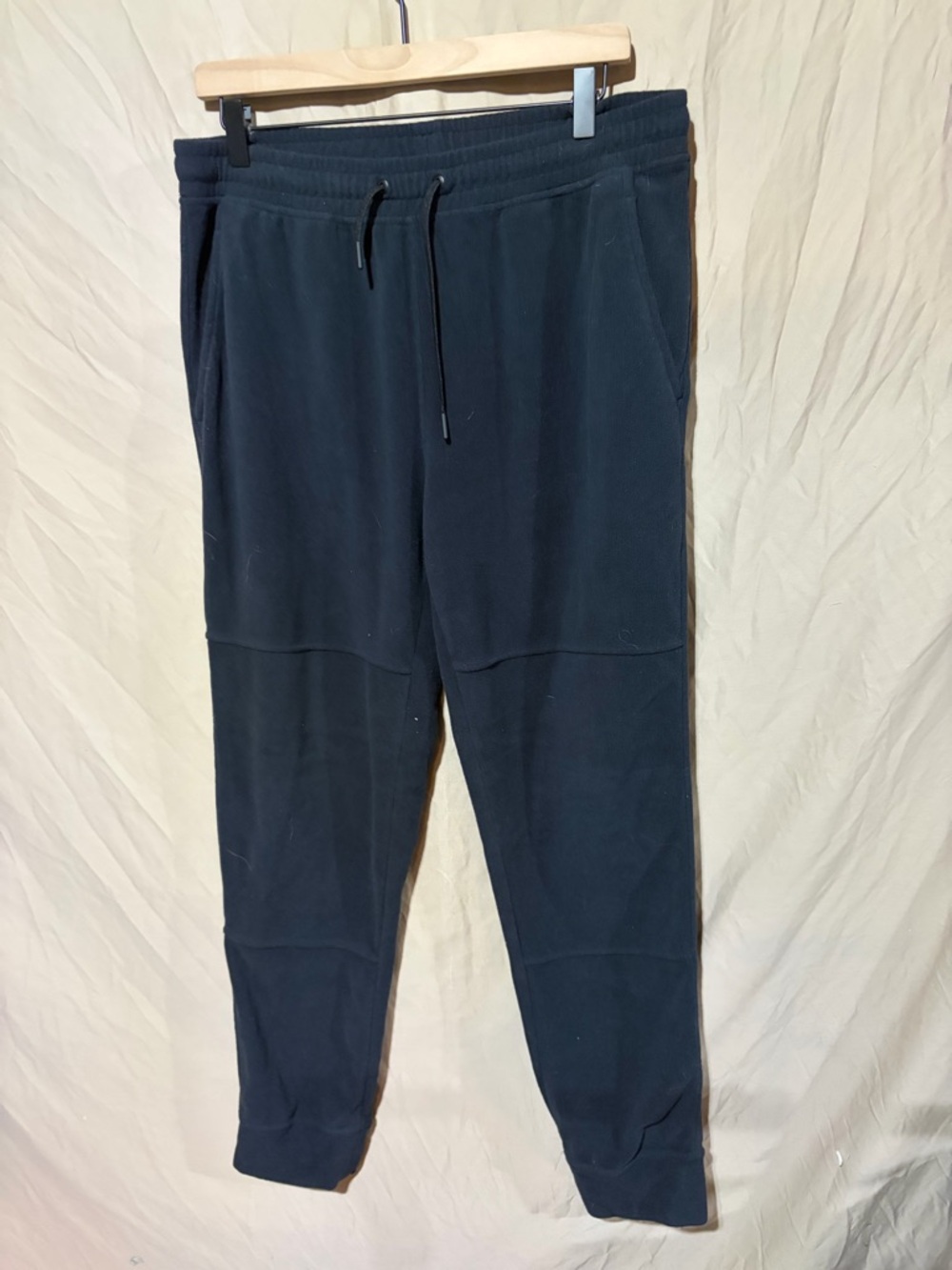 Mountain hardware joggers